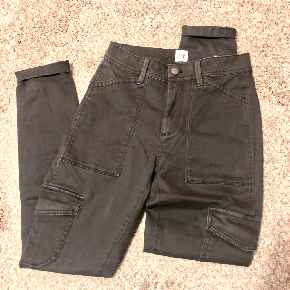 GAP Gray Cargo High Rose Skinny Jeans